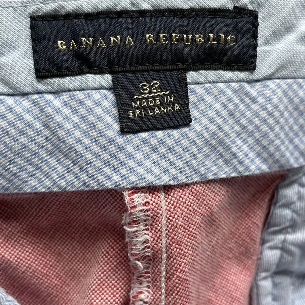BANANA REPUBLIC Shorts Mens 32 x 10 Red Flat-Front 100% Cotton